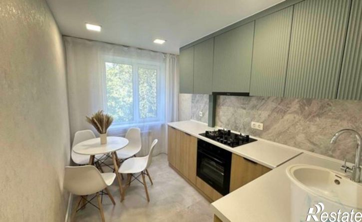 3-комн квартира улица Стара-Загора, 98,  д. 98