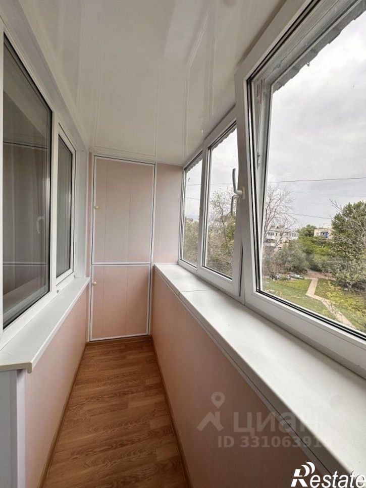 3-комн квартира Аэродромная улица, 70,  д. 70