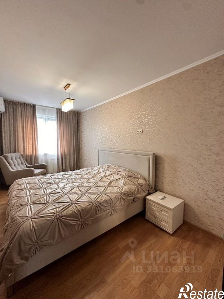 3-комн квартира Аэродромная улица, 70,  д. 70