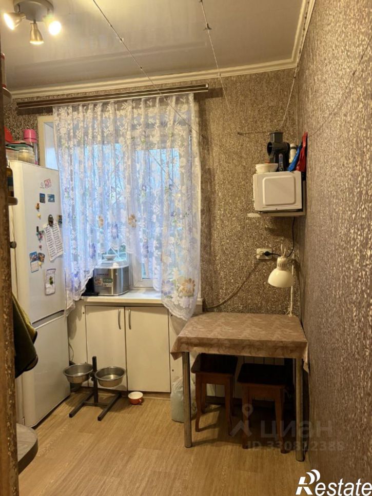 2-комн квартира 11-й кв-л, 18,  д. 18