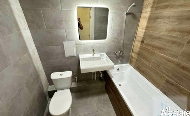 2-комн квартира Запорожская улица, 45,  д. 45