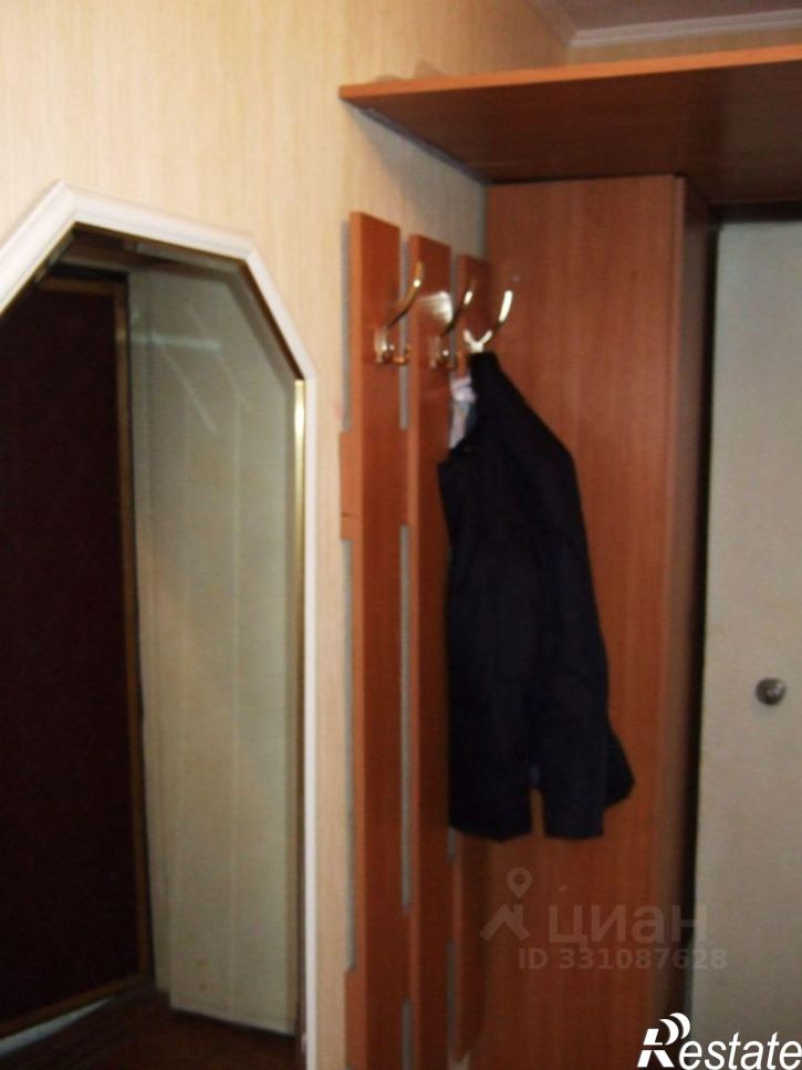 2-комн квартира Революционная улица, 50,  д. 50