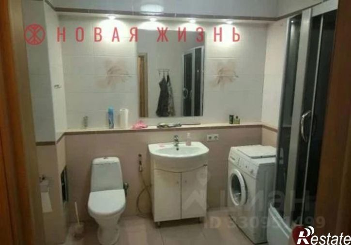 2-комн квартира Революционная улица, 4,  д. 4