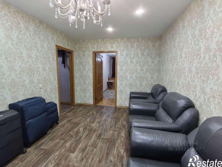 3-комн квартира улица Авроры, 110А,  д. 110А