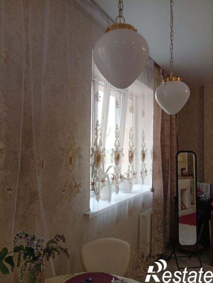 3-комн квартира Осетинская, 2