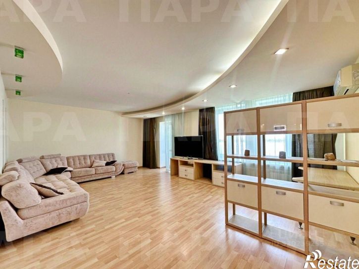 3-комн квартира улица Алексея Толстого, 122,  д. 122