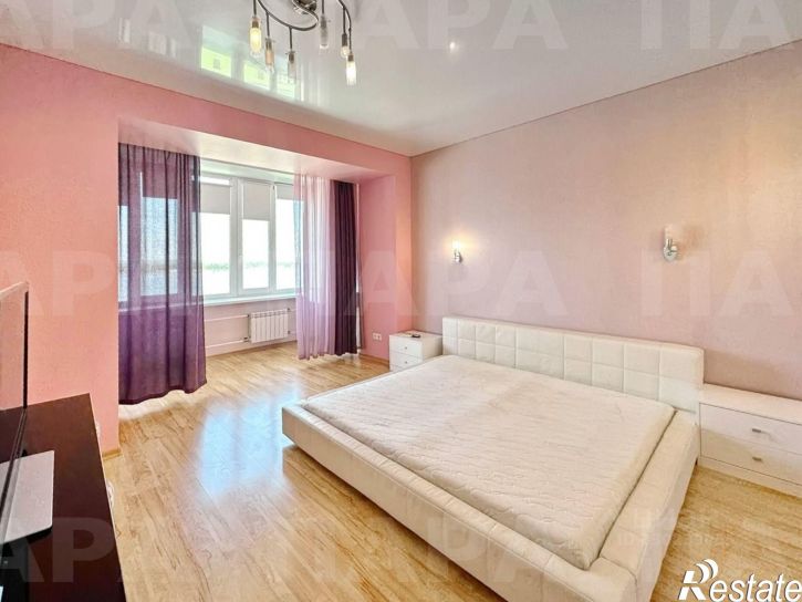 3-комн квартира улица Алексея Толстого, 122,  д. 122