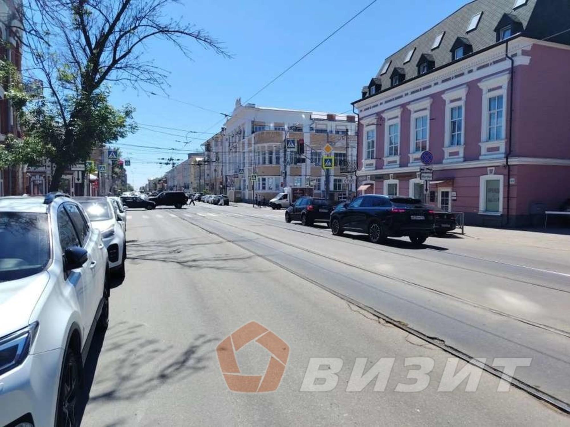 Сдать торговое помещение за 218 500 рублей на Фрунзе улица, 100