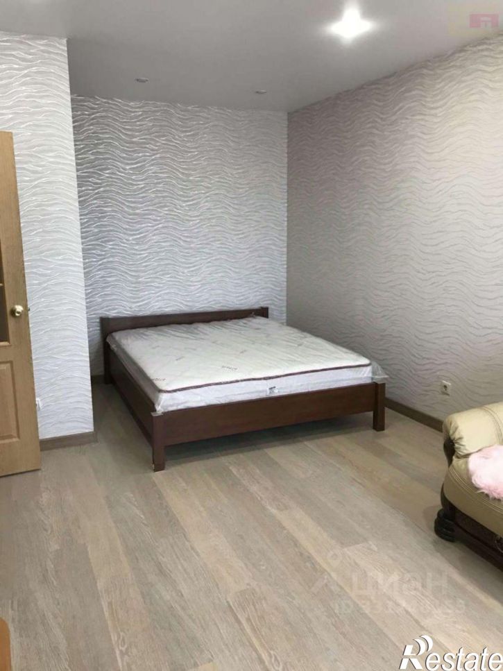 1-комн квартира Революционная улица, 5,  д. 5