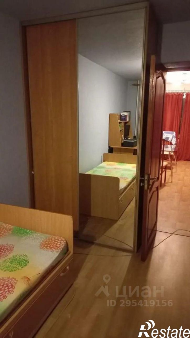 3-комн квартира Гаражная улица, 18,  д. 18