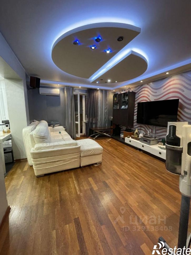 4-комн квартира пер Карякина, 1,  д. 1