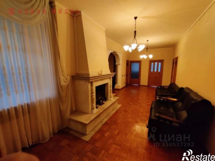 5-комн квартира улица Фрунзе, 142,  д. 142