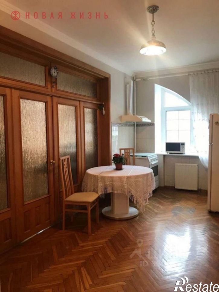 5-комн квартира улица Фрунзе, 142,  д. 142