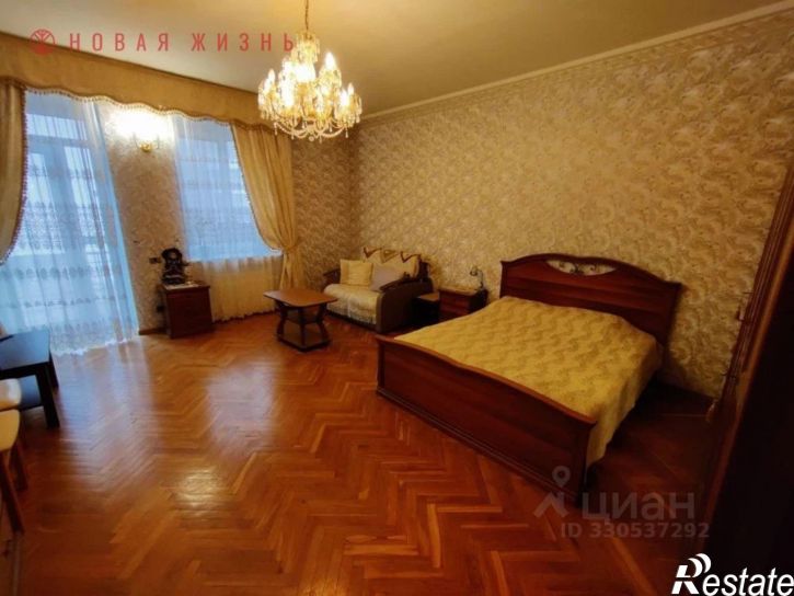 5-комн квартира улица Фрунзе, 142,  д. 142
