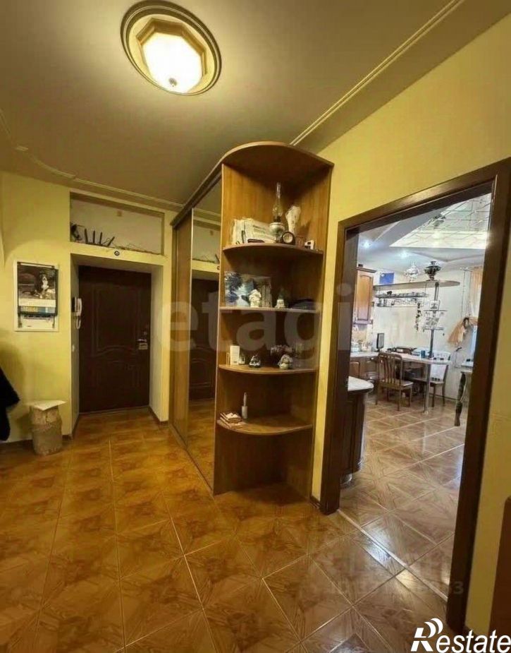 4-комн квартира ул Советской Армии, 253,  д. 253