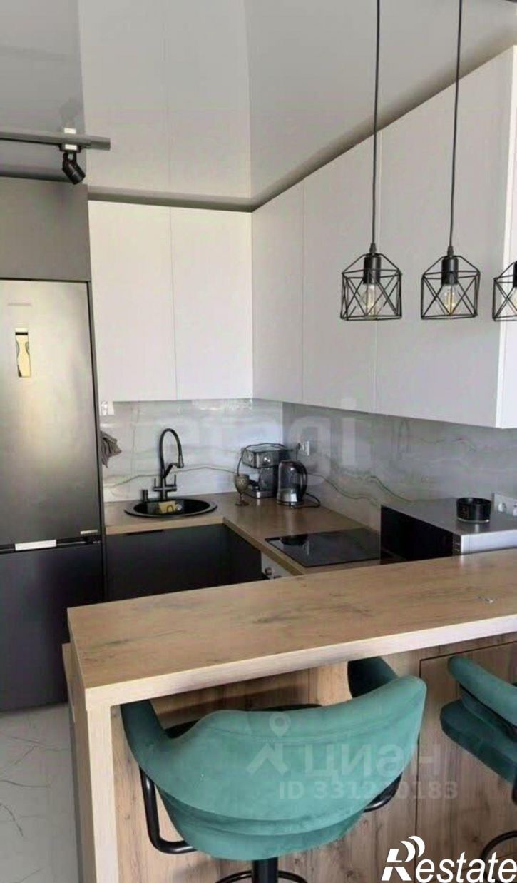 2-комн квартира Революционная улица, 101В,  д. 101В