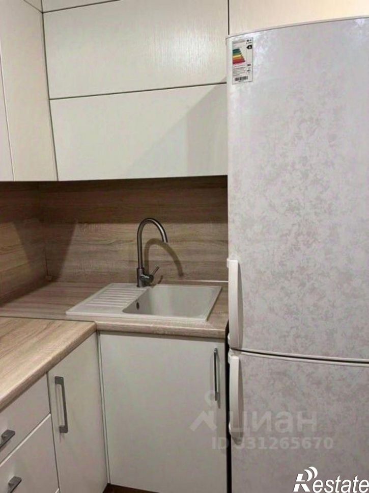 2-комн квартира ул Советской Армии, 210,  д. 210