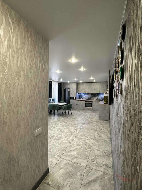 Продажа 3-комн квартиры 1-й квартал, 42