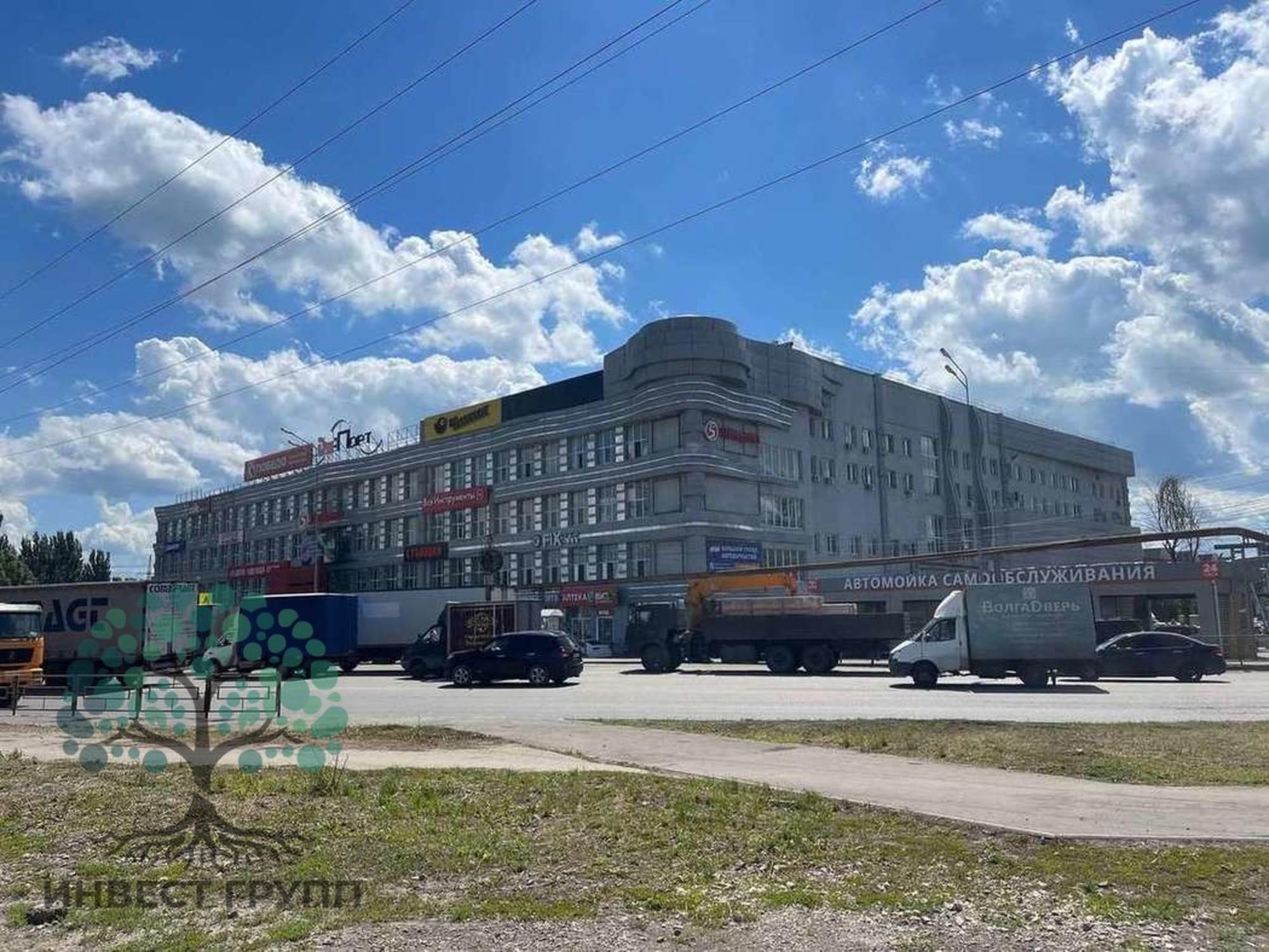 Сдать торговое помещение за 140 000 рублей на Заводское шоссе, 111
