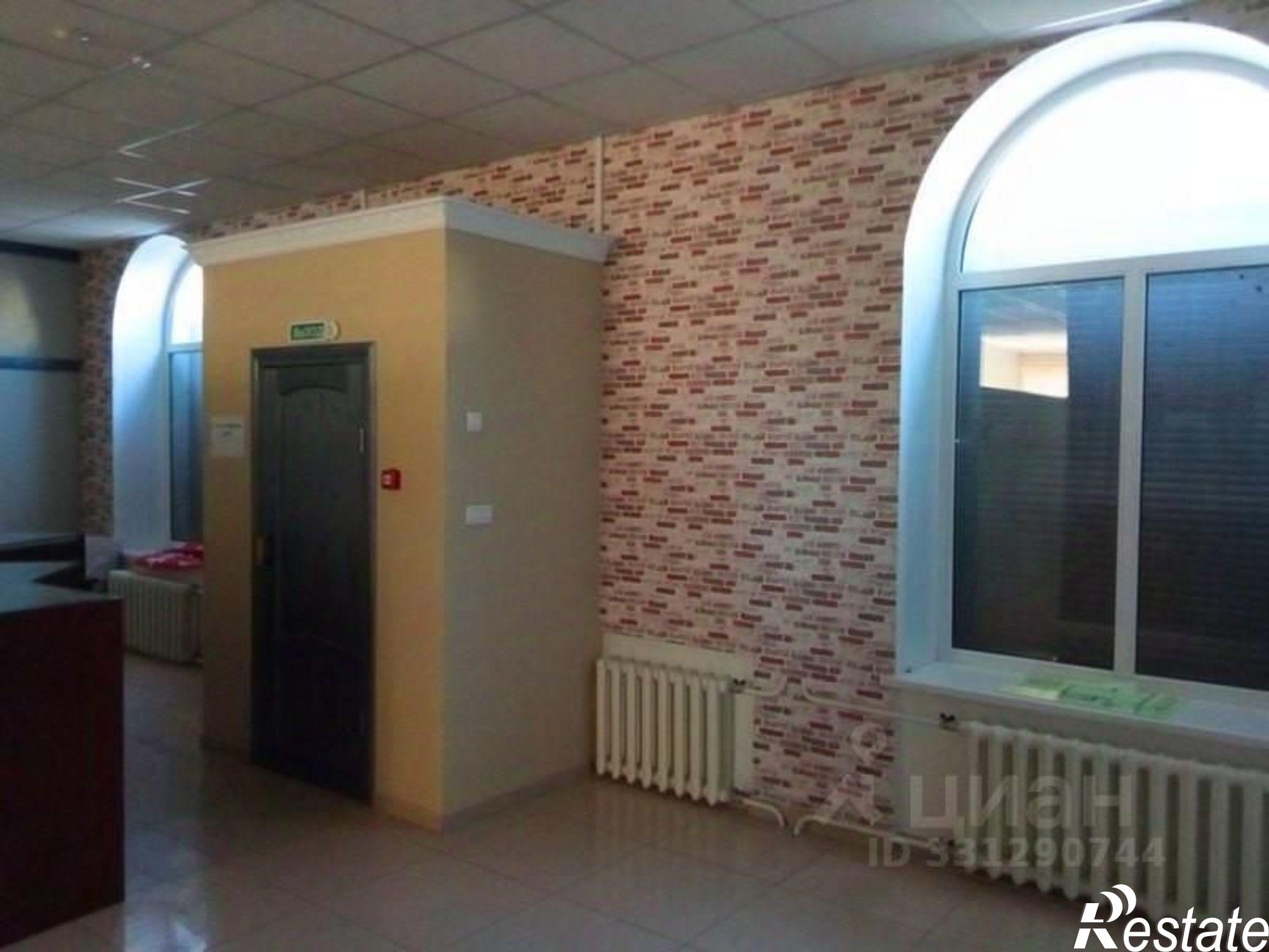 Сдать торговое помещение за 59 579 рублей на ул Советской Армии, 206