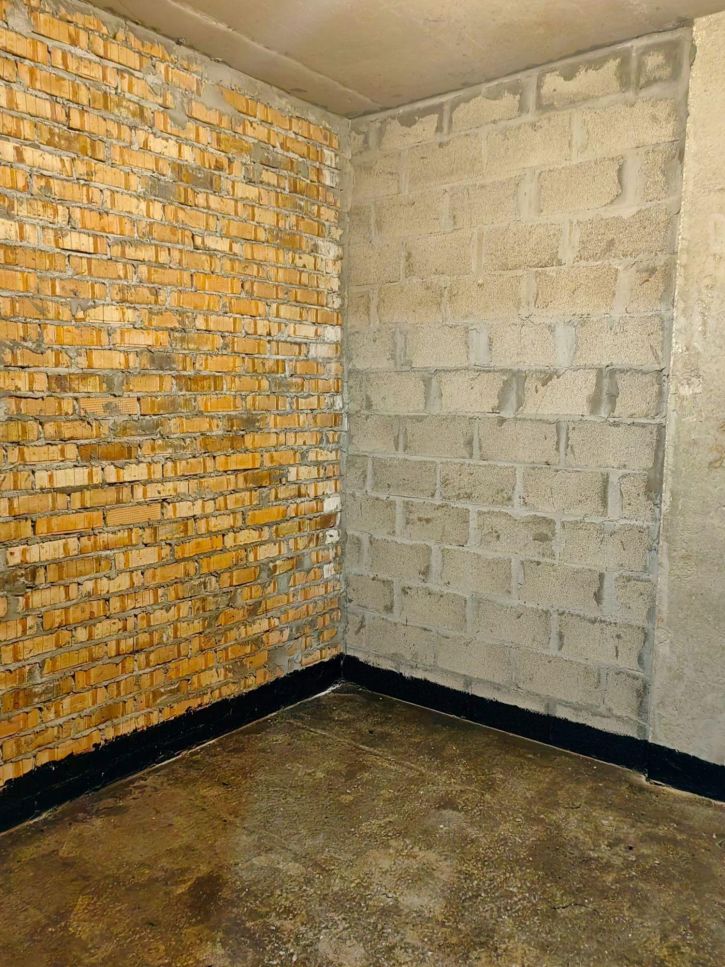 3-комн квартира Урицкого улица, 23
