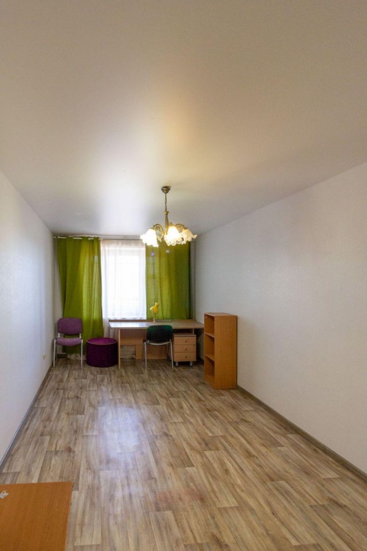 3-комн квартира Кирова проспект, 304