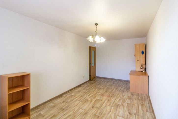 3-комн квартира Кирова проспект, 304