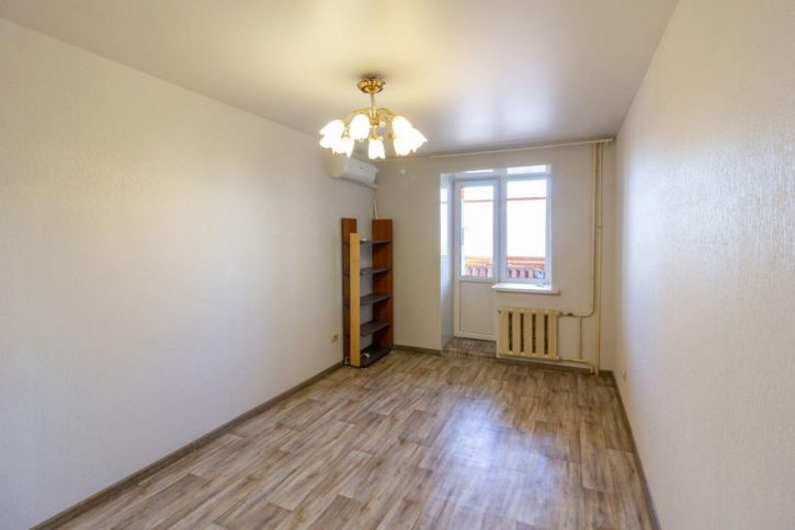 3-комн квартира Кирова проспект, 304