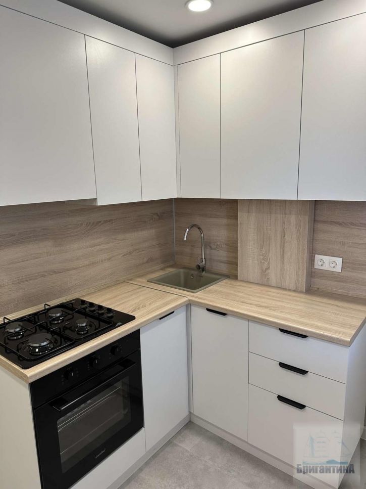 2-комн квартира Запорожская улица, 45