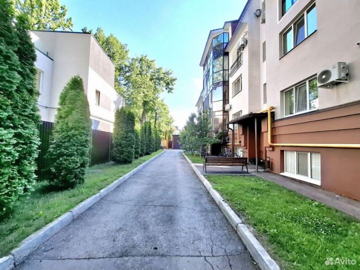 3-комн квартира 8-я просека, 10А
