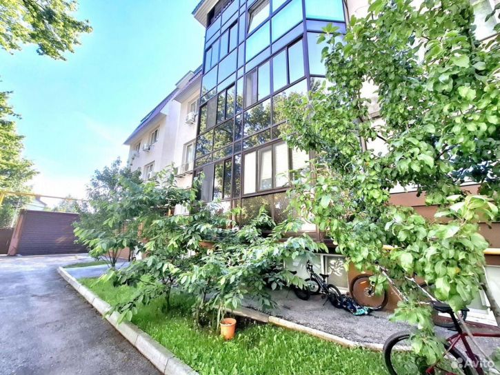 3-комн квартира 8-я просека, 10А