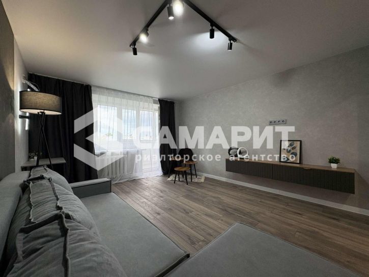 3-комн квартира Елизарова улица, 68