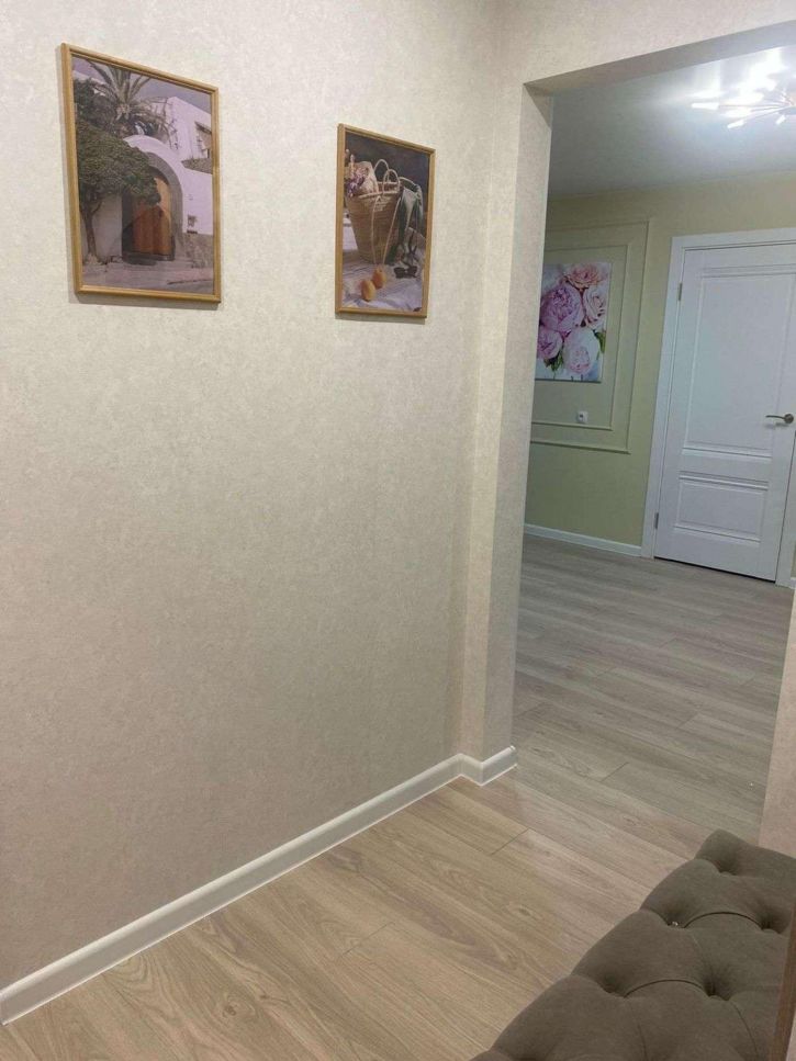3-комн квартира Зои Космодемьянской улица, 4