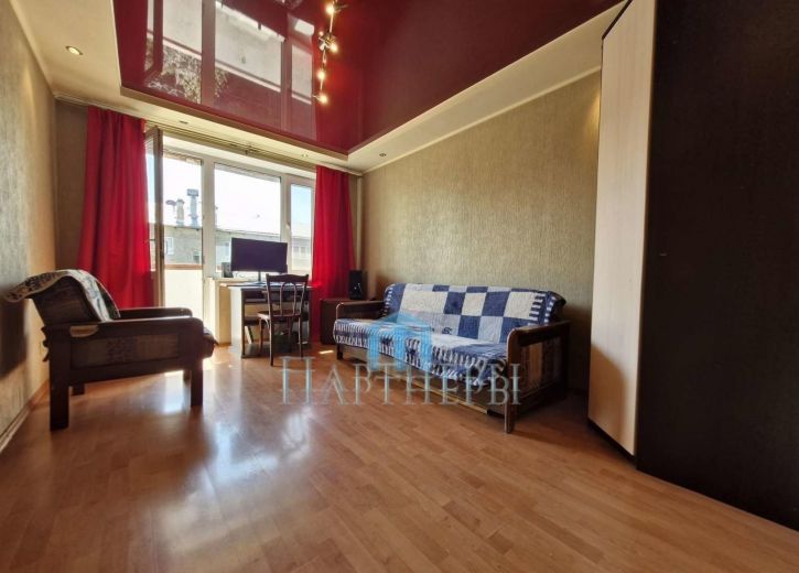 4-комн квартира Промышленности улица, 309