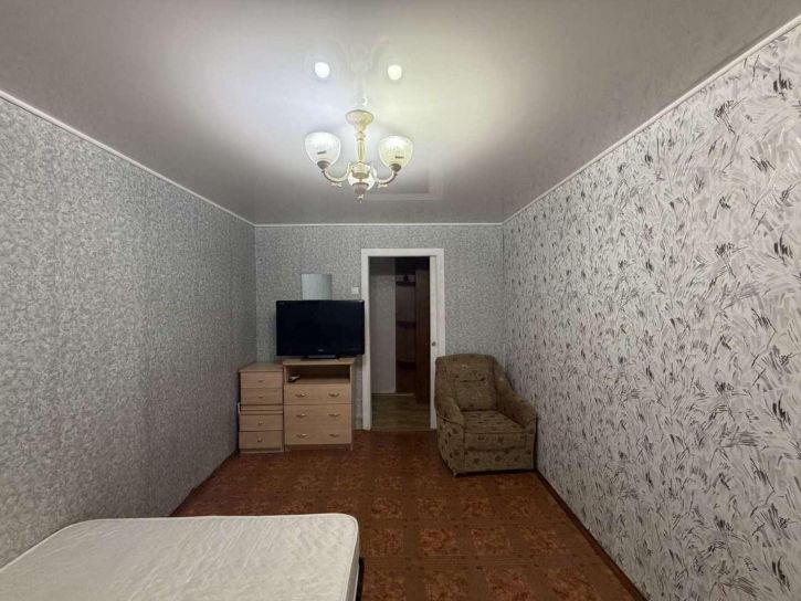 2-комн квартира Скляренко улица, 3