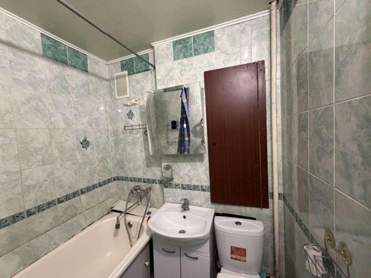 2-комн квартира Скляренко улица, 3
