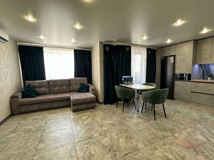 3-комн квартира 1-й квартал, 42