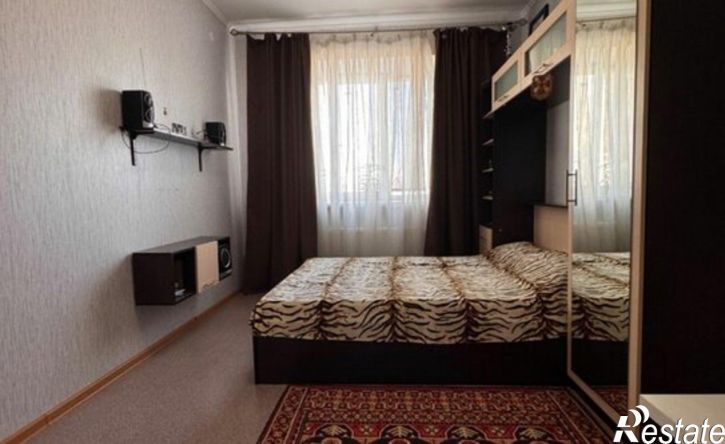 3-комн квартира улица Виталия Талабаева, 8,  д. 8