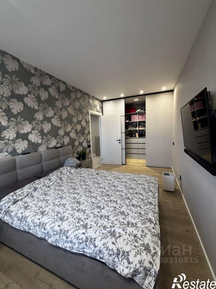2-комн квартира пр-кт Карла Маркса, 4Е,  д. 4Е