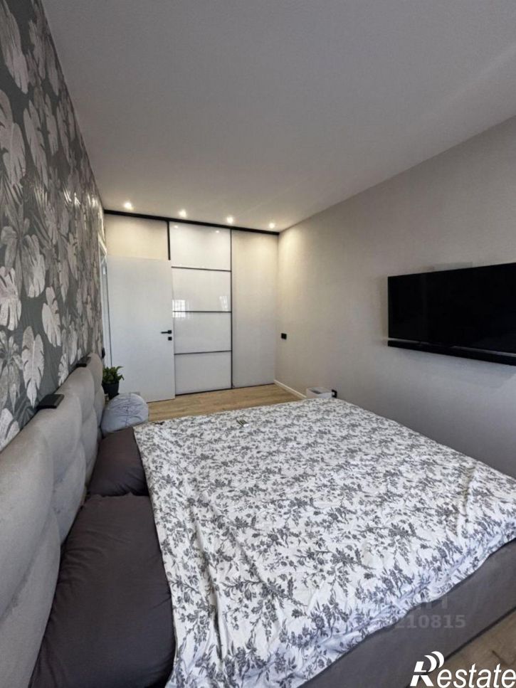 2-комн квартира пр-кт Карла Маркса, 4Е,  д. 4Е