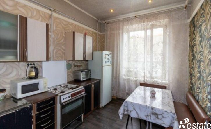 3-комн квартира проспект Кирова, 143,  д. 143