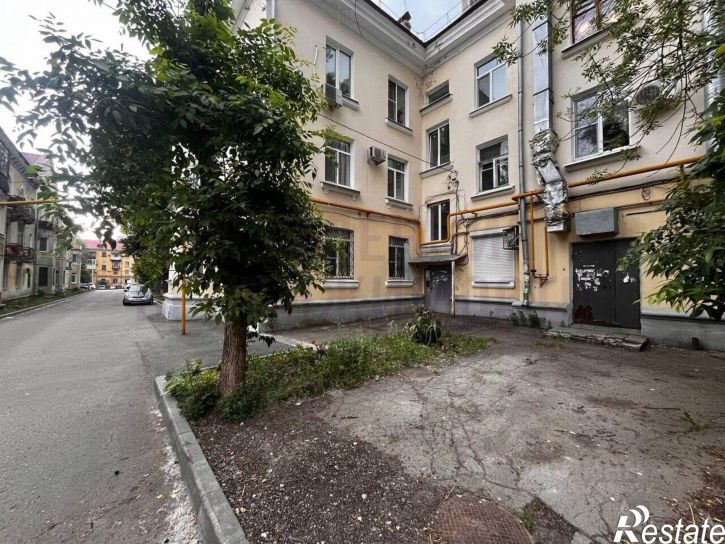2-комн квартира улица Советской Армии, 202,  д. 202