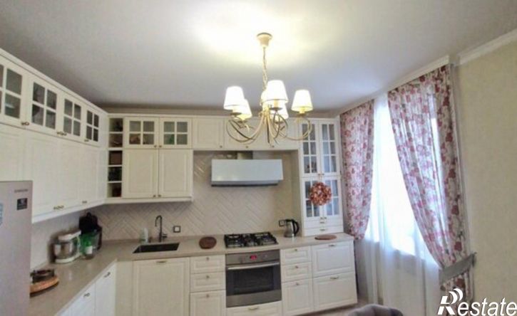 3-комн квартира улица Братьев Коростелёвых, 79,  д. 79