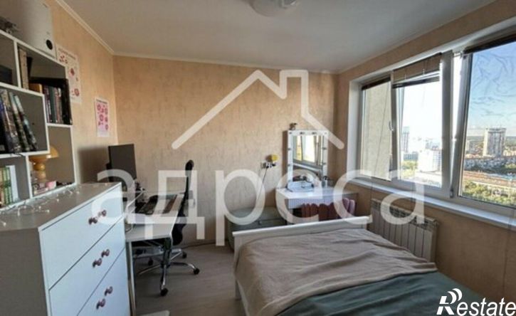 2-комн квартира улица Луначарского, 5,  д. 5
