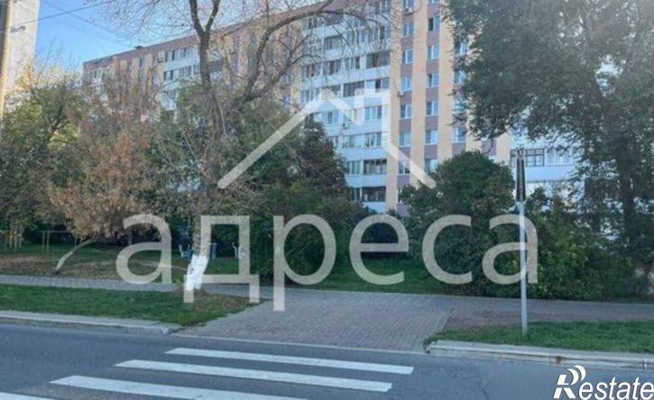 3-комн квартира улица Осипенко, 2,  д. 2