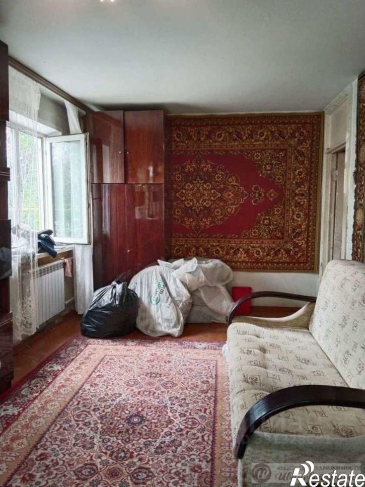 2-комн квартира Революционная улица, 142,  д. 142