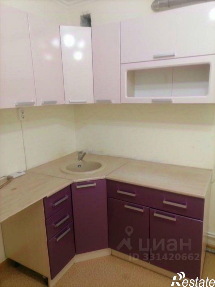 1-комн квартира улица Евгения Золотухина, 42,  д. 42