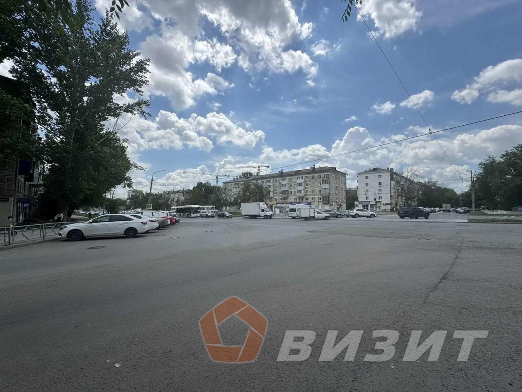 Сдать торговое помещение за 37 000 рублей на 22 Партсъезда улица, 21