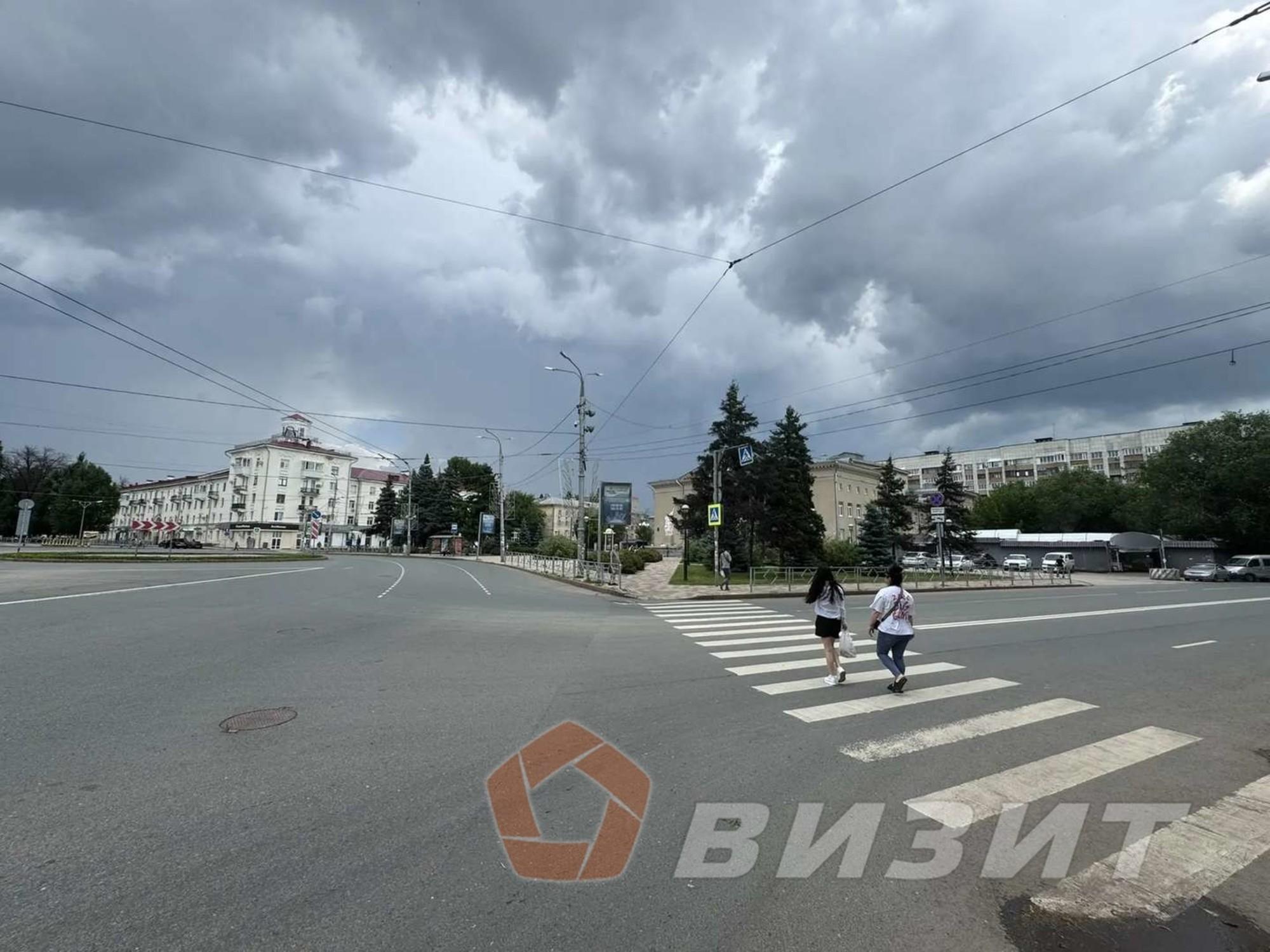Сдать торговое помещение за 90 000 рублей на Елизарова улица, 58
