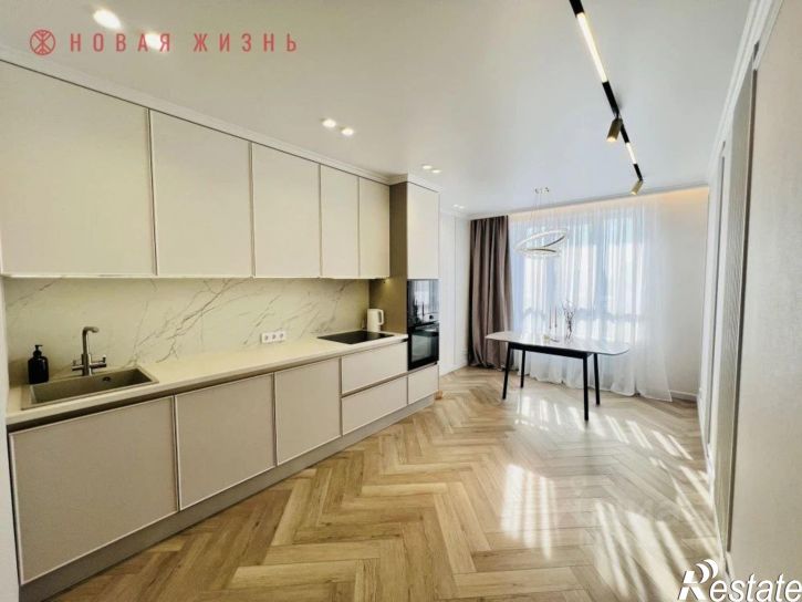 3-комн квартира ул Николая Панова, 25,  д. 25